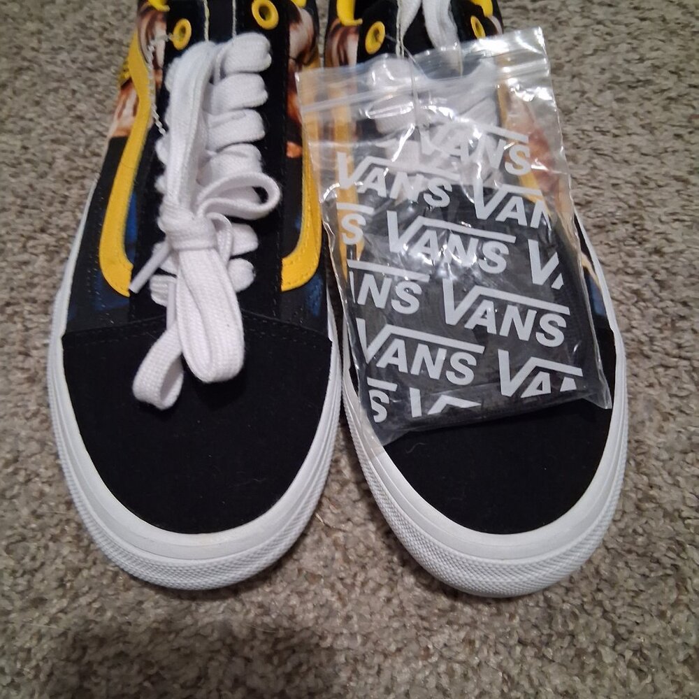 Vans - Picture 4 of 5